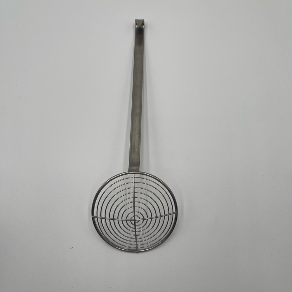 LE CREUSET Stainless Steel Wire Skimmer Deep Fry 14'' Long Discontinued Hanging - Picture 2 of 4